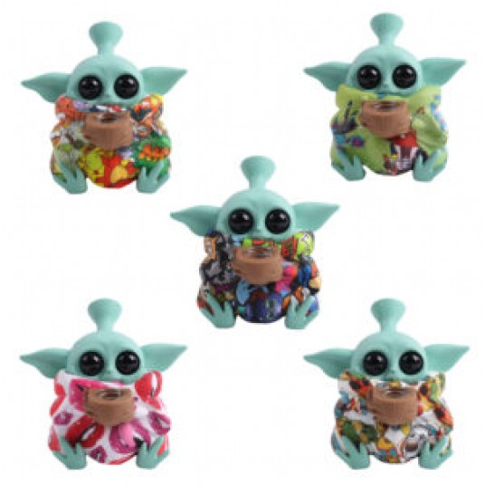 Bongo silikonowe Baby Yoda w kurtce niebiesko kolorowej